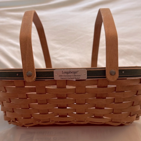 Longaberger 2006 Christmas Collection Woven Basket, Versatile Use - Picture 1 of 12